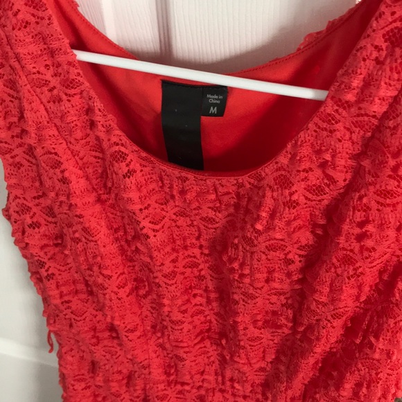 Red lace country dress - Picture 2 of 3